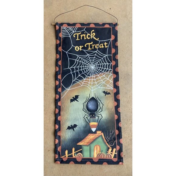 Halloween Canvas Large Sign with Spider NWT's RARE OOP! 15.5 by 34 inches - Picture 1 of 4